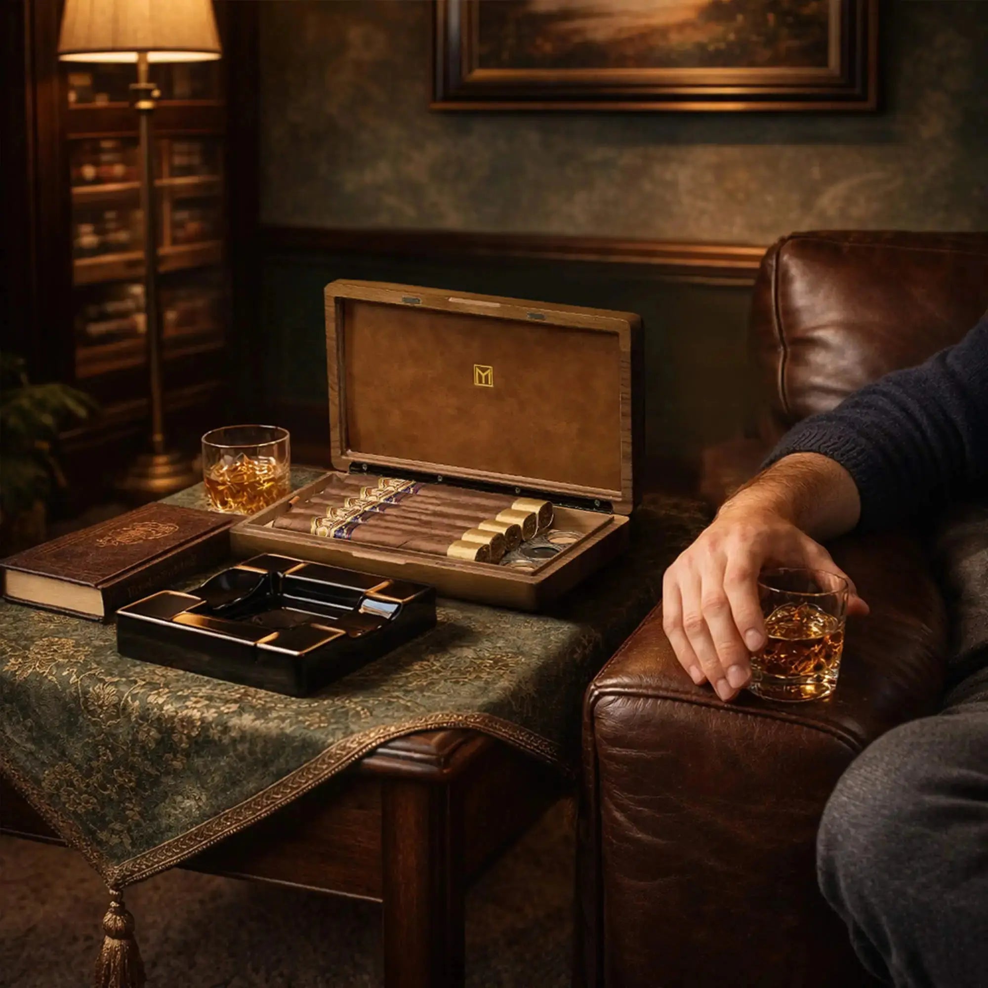 MOZSLY Portable Walnut Wood Cigar Box -- MOZSLY